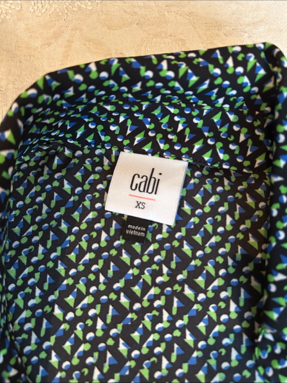 Cabi replay top in shades of green blue black and white XS - Picture 8 of 11